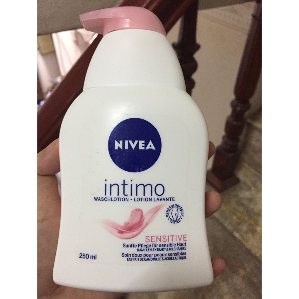 DUNG DỊCH VỆ SINH PHỤ NỮ NIVEA INTIMO