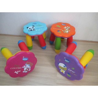Ghế nhựa 4 chân cho bé quà tặng hãng sữa