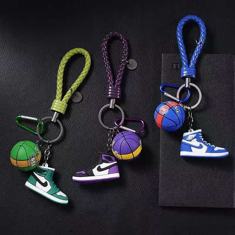 Móc khóa hình chiếc giày bóng rổ AJ mini ba chiều sáng tạo thời trang cá tính cho nam nữ