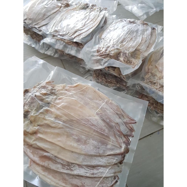 set 4 con mực khô size 13-15con/kg SeaFood loại to ngon , dày mình, hút chân không y hình | BigBuy360 - bigbuy360.vn
