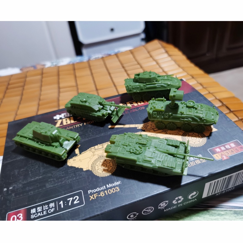 Set 5 mô hình xe tăng đồ chơi Mini