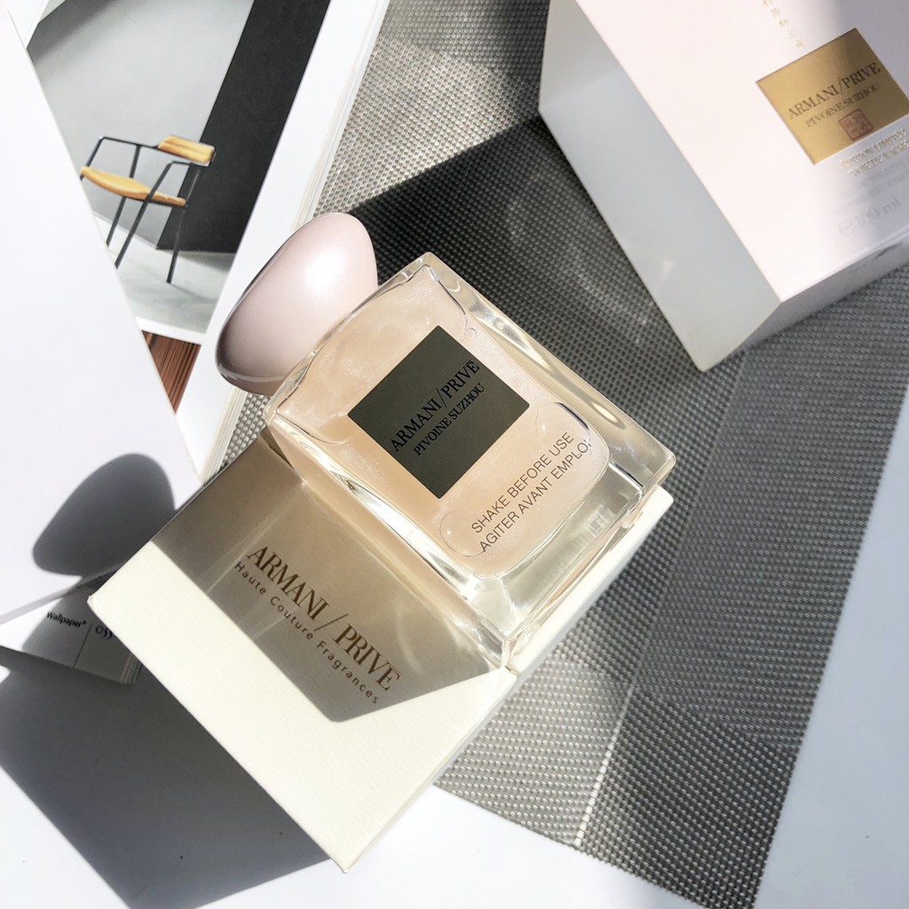 Armani Tô Châu Peony Limited Prive Christmas Gold Powder Perfume 100ml | BigBuy360 - bigbuy360.vn