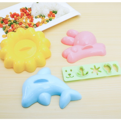 Bộ 4  khuôn cơm tạo hình thú mẫu mới SP081901