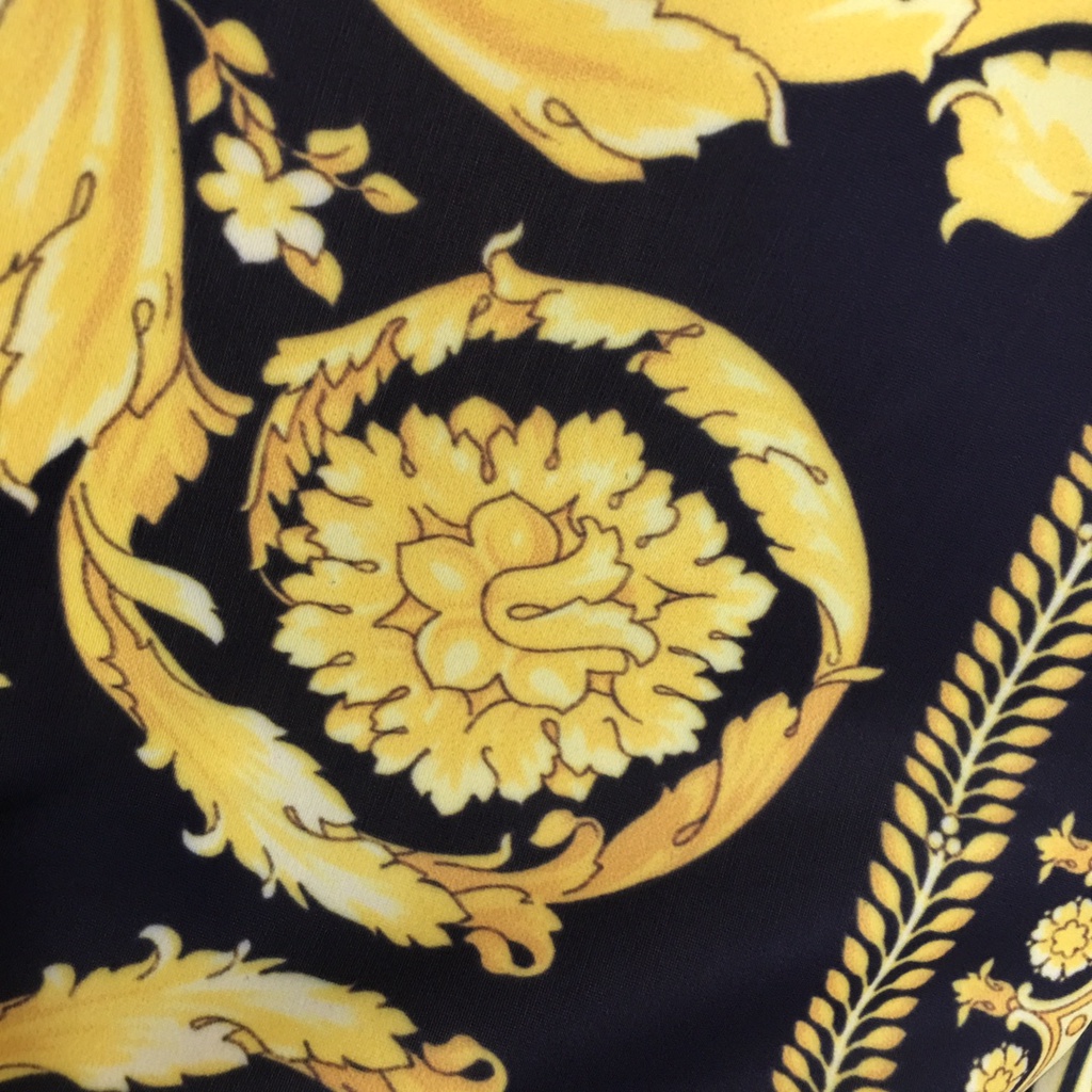 Quần nữ thời trang cao cấp Versace thiết kế họa tiết hoa vàng retro, phong cách thời thượng