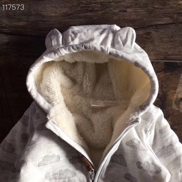 Body ủ gấu H&M sz 0-9m form to