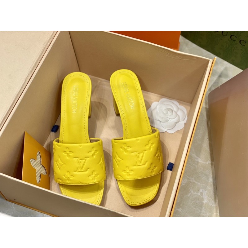 Guốc Hoạ Tiết Chìm LV