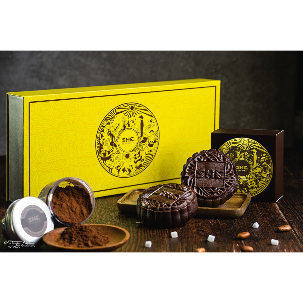 Hộp Bánh Trung Thu Cao Cấp Trăng Cười MN (SHE Chocolate)