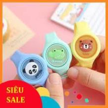 ( GIẢM 10K CHO ĐƠN HÀNG TRÊN 50K ) ĐỒNG HỒ ĐEO TAY CHỐNG MUỖI VÀ PHÁT SÁNG CHO BÉ