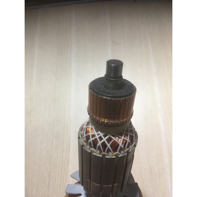 Roto máy cắt nhôm cuaro côn