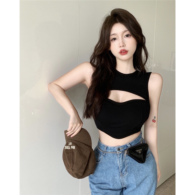 Thiết Kế Áo vest Ngắn Khoét Rỗng Dễ Phối Đồ Với Đế Lót Ly