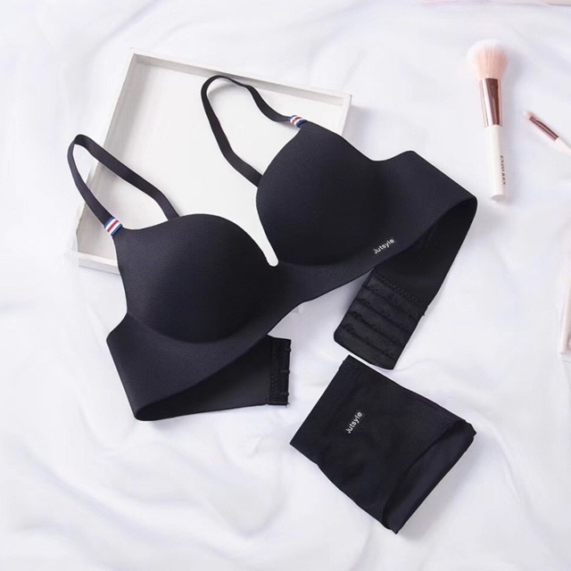 Áo Ngực Nữ Đúc Su Không Gọng  💖FREESHIP💖 Áo Lót Nâng Ngực Siêu Cao Siêu Đẹp AMY BRA  -A560 | BigBuy360 - bigbuy360.vn