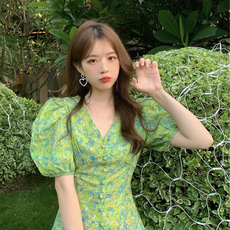 Đầm Hoa Xanh Tay Phồng Cổ V dáng chữ A - Đầm xoè hoa phối nút bọc cổ tim, thời trang pháp quý phái dành cho nữ