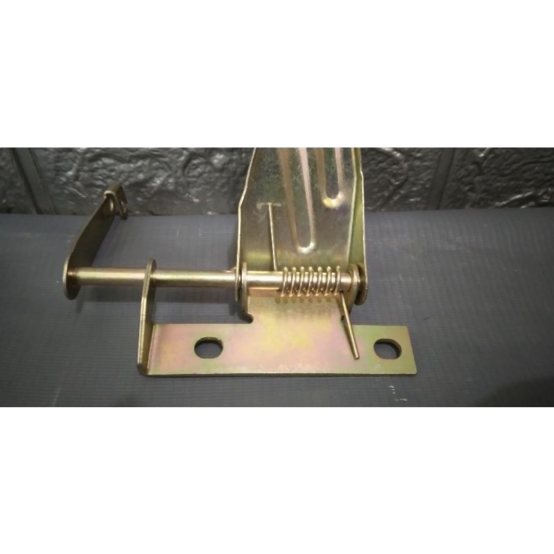 Bàn đạp chân ga xe suzuki carry 500kg và các dòng 500kg khác