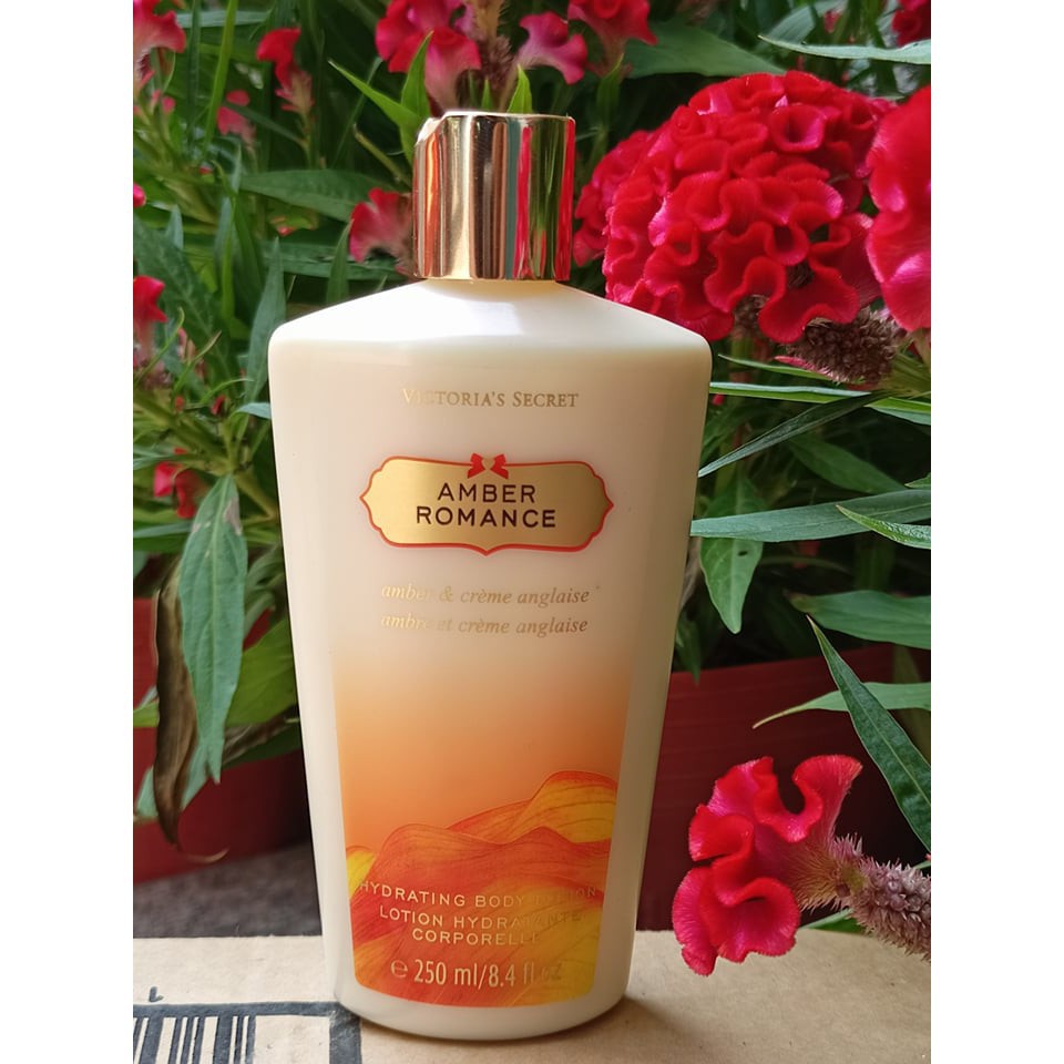 Sữa dưỡng thể Victoria's Secret Amber Romance Mỹ