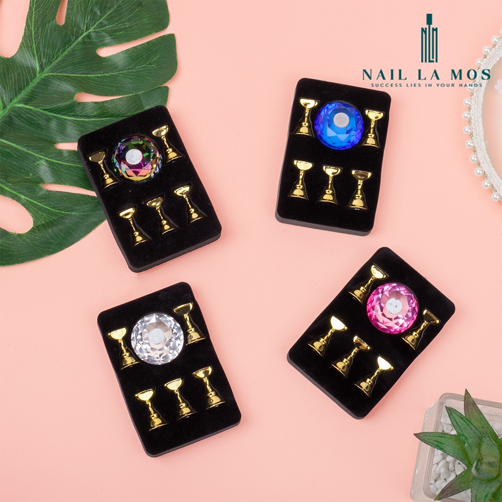 Đế gắn móng mẫu tập vẽ nail - Đế kim cương có nam châm