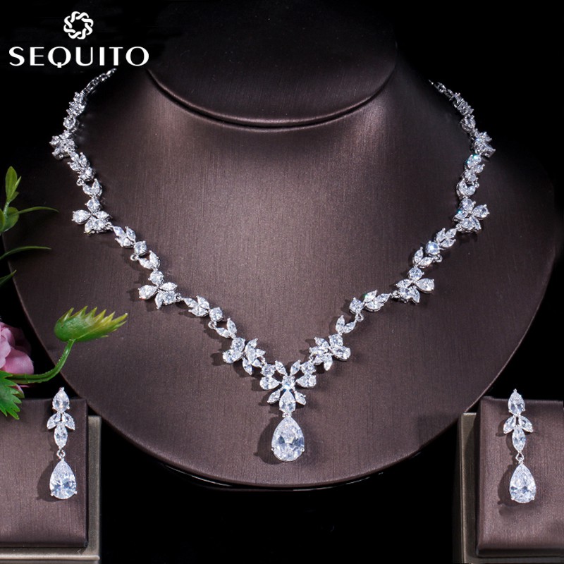 Sequito Bộ Vòng cổ + Bông Tai Đính Đá cz js013