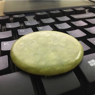 Đá đựng keo nối mi