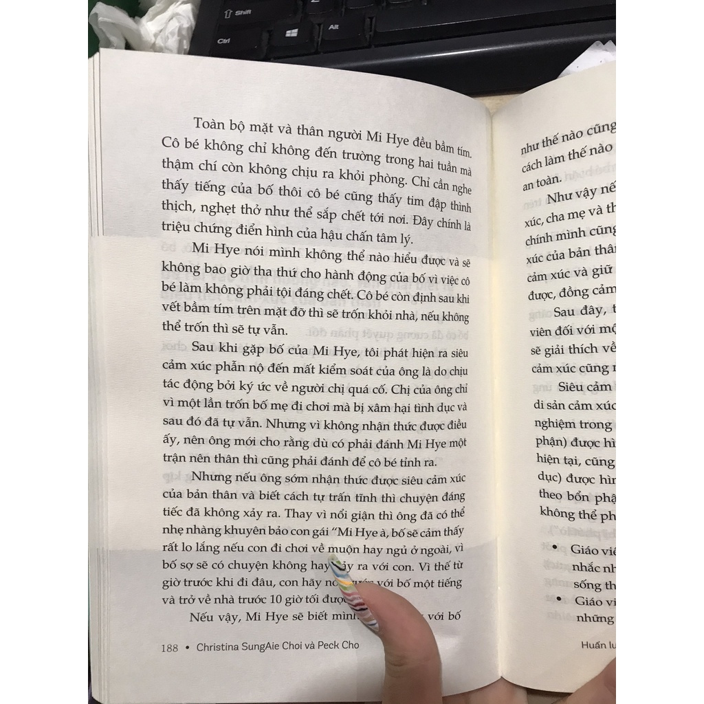 Sách - Huấn luyện cảm xúc để con trẻ phát triển toàn diện ( Nhã Nam )