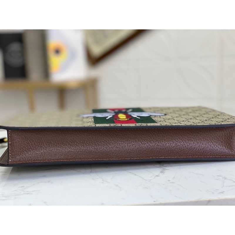 Clutch cầm tay nam Gucci GC Supreme da thật cao cấp thêu hình ong