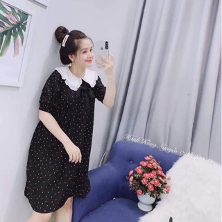 Váy chấm bi cổ bèo