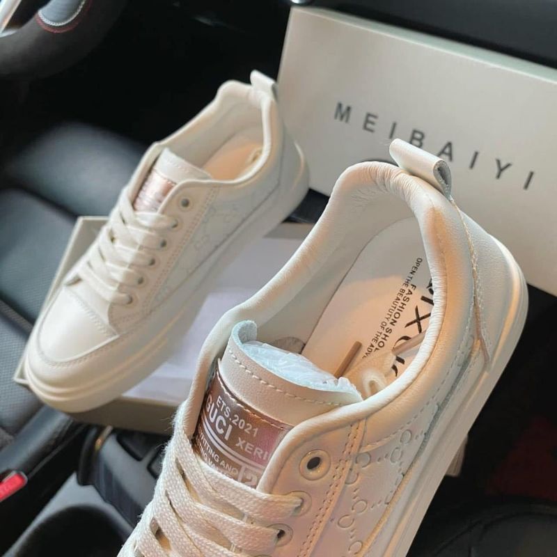 Thể thao trắng siêu xinh chất siêu nhẹ đẹp