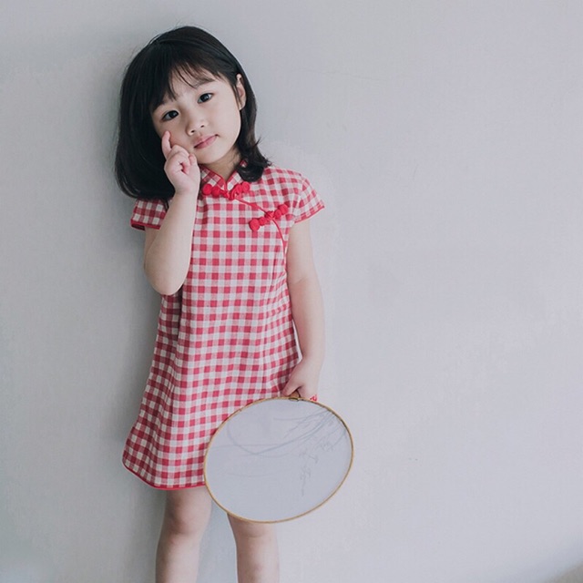 Sườn xám caro cho bé gái hàng QC chất dày dặn
