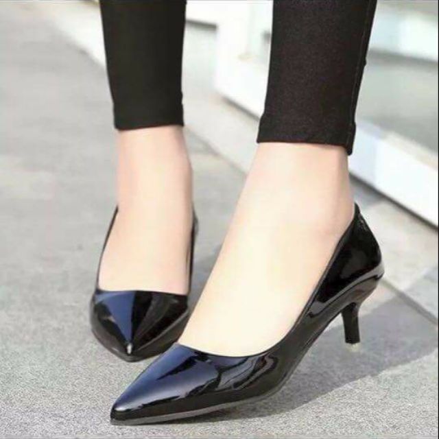 Giày gót 3cm đen trơn