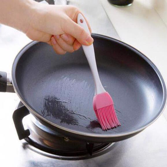 CHỔI SILICOL QUÉT DẦU ĂN CHO ĐỒ CHIÊN RÁN (GIA DỤNG 1995 )
