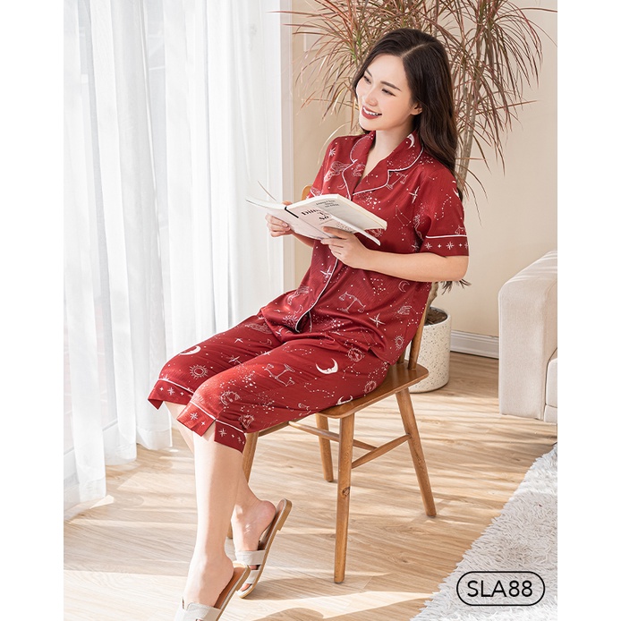 Bộ Pyjama satin ZAM Luxury - SLA88 - áo ngắn tay quần lửng hoạ tiết