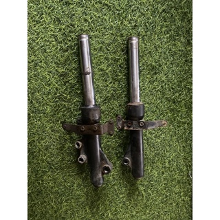 Đôi thụt trước cũ xe 133s