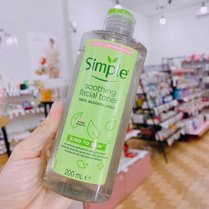 🌸🌸Nước Hoa Hồng Simple Kind To Skin Soothing Facial Toner 200ml🌸 | BigBuy360 - bigbuy360.vn