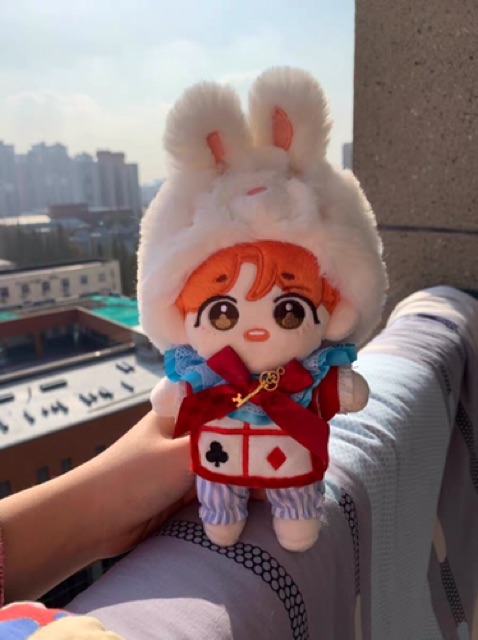 Tủ đồ Puppy cho doll: bộ Alice và Rabbit.