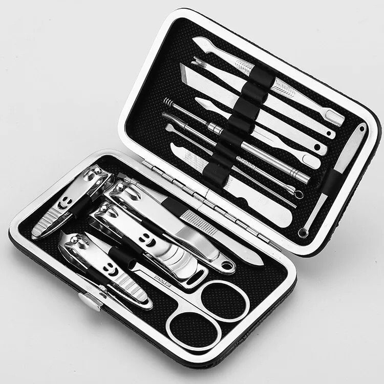 Set 12 Món Cắt Móng Tay