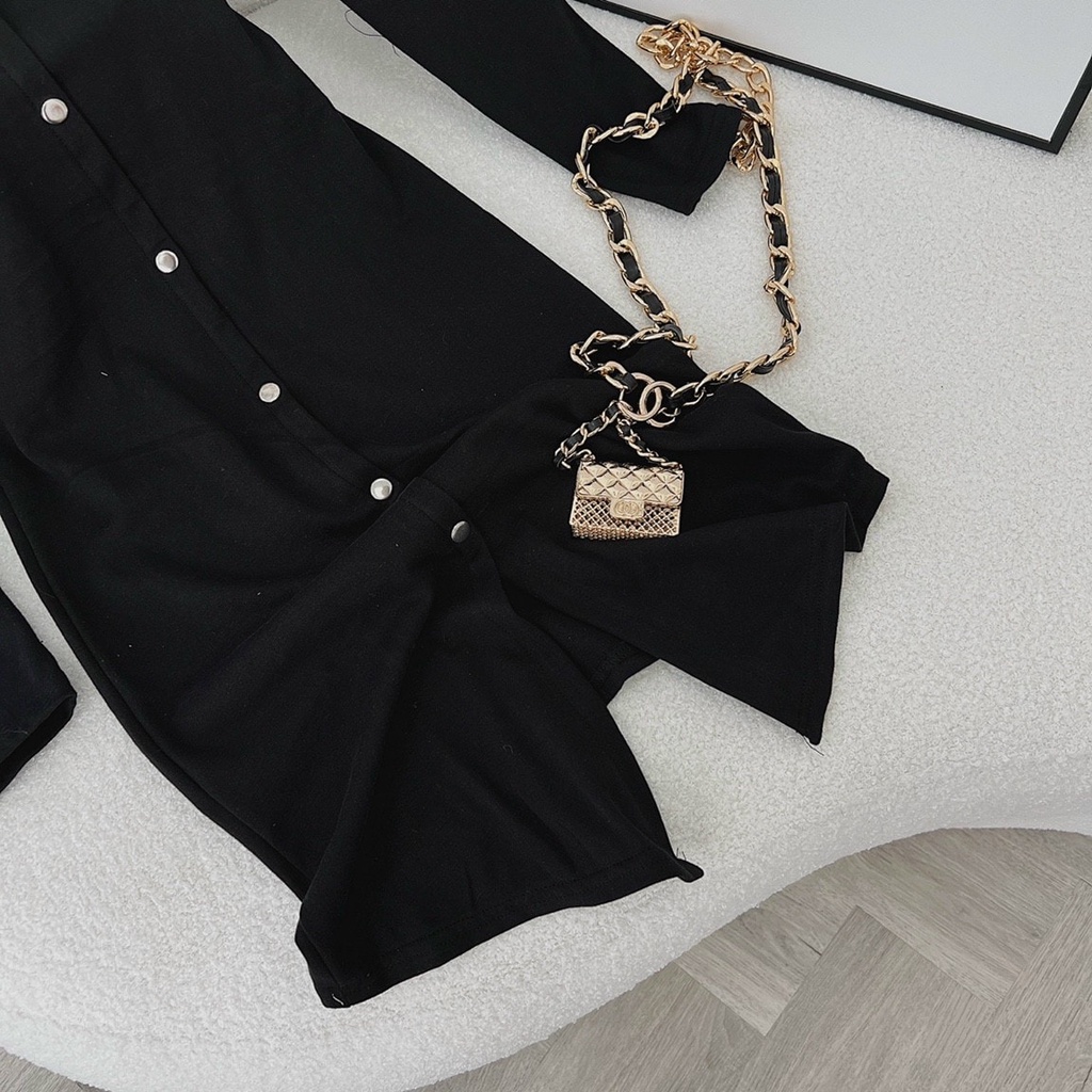 Đầm midi body đen tay dài phối nút NÀNG CLOSET