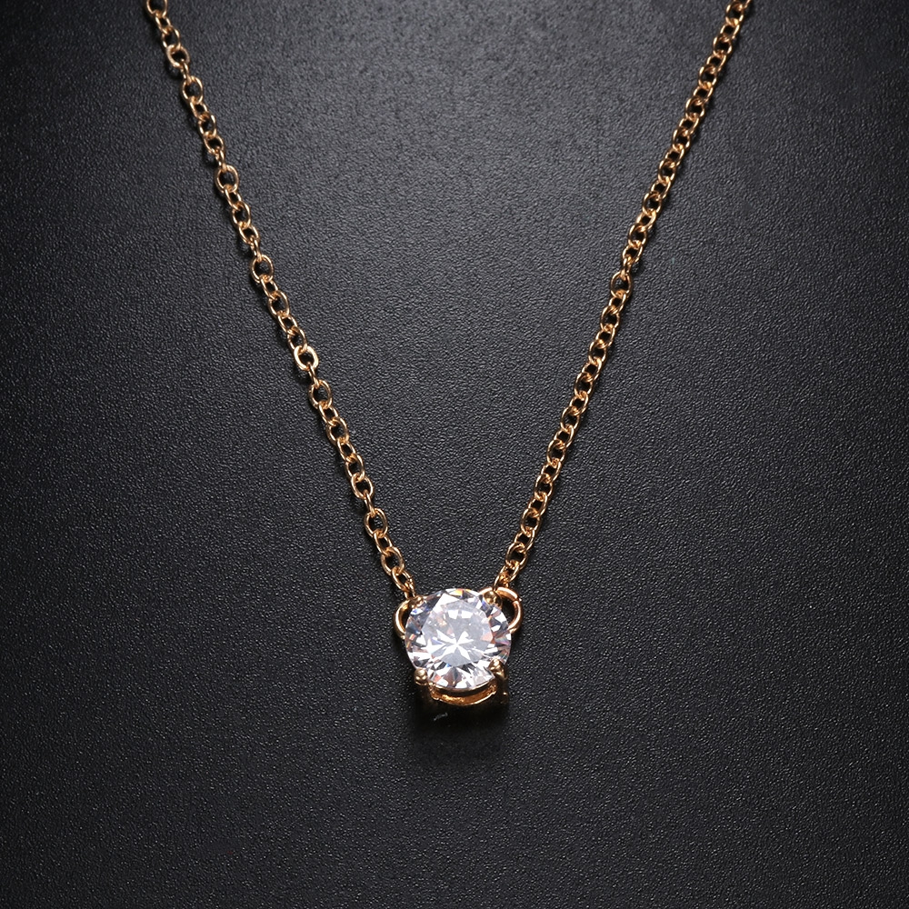 Vòng cổ mặt đính đá nhỏ tinh tế thanh lịch sang trọng cho nữ