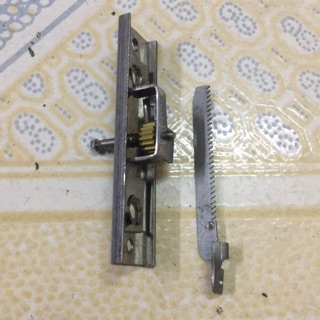 TRỤC NHÔNG CÂN NHƠN HOÀ PHỤ KIỆN CÂN