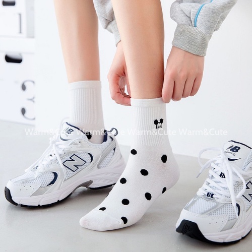 Tất vớ cổ cao mickey đen trắng style Hàn quốc dễ thương Warm&amp;Cute AD13