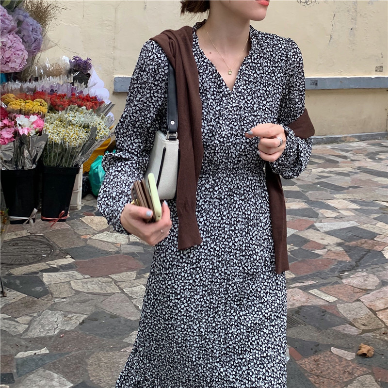 Đầm Midi Tay Dài Hoạ Tiết Hoa Phong Cách Retro 37945