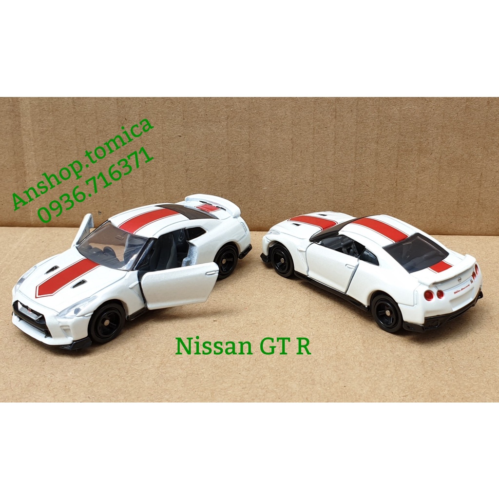 Mô hình xe Nissan mở được cửa, bản đặc biệt tomica Nhật Bản