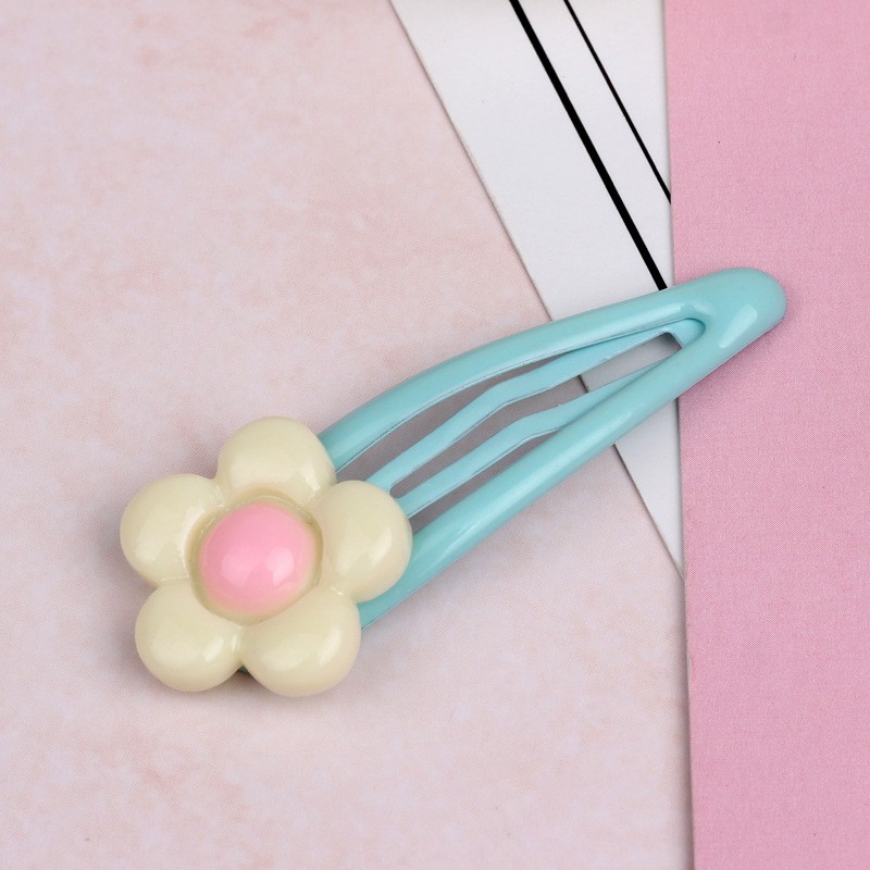 Kẹp tóc màu kẹo ngọt phong cách xinh xắn