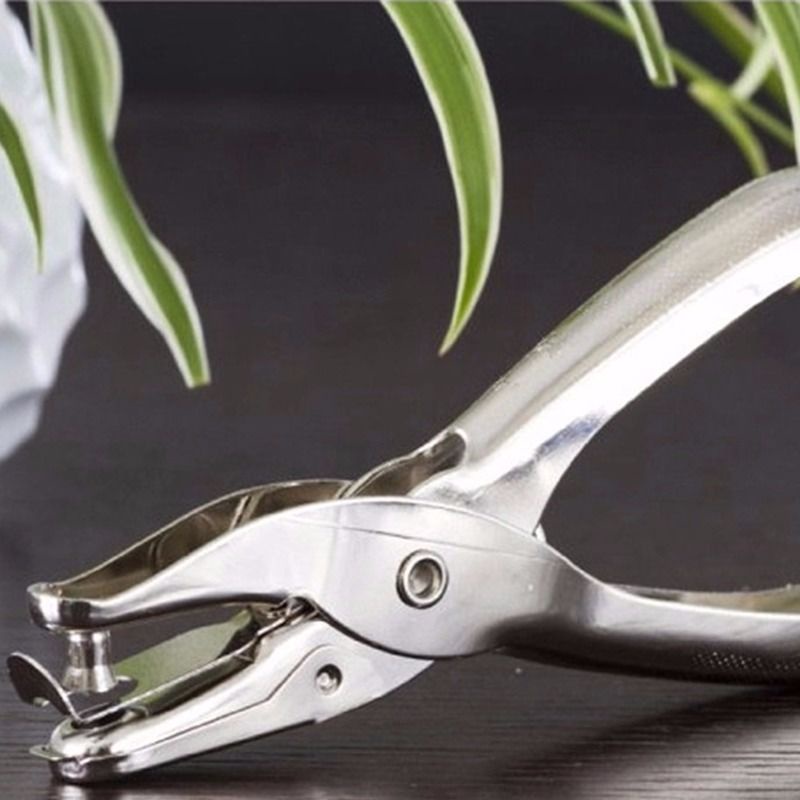 Dụng cụ bấm lỗ cầm tay (lỗ 6mm)