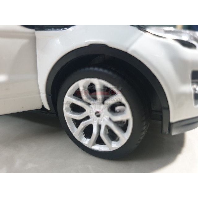 Xe mô hình Range Rover Evoque, tỉ lệ 1:24, màu trắng