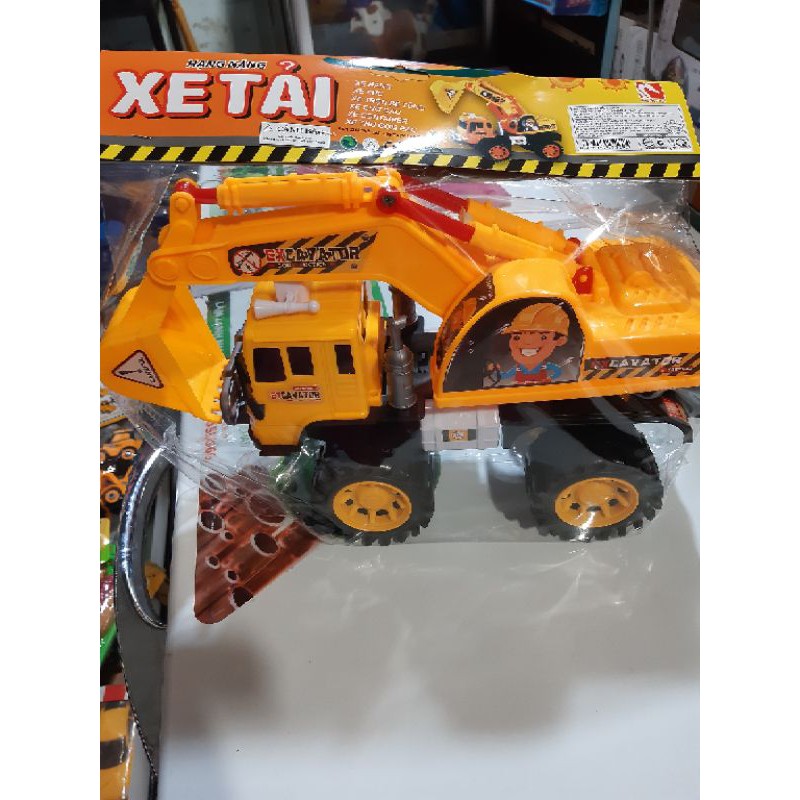xe cẩu bánh trớn