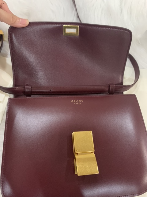 Túi Celine Box bag màu đỏ đô Burgandy cỡ tiêu chuẩn medium hộp nam châm full thẻ túi vải. Có sẵn Hà Nội