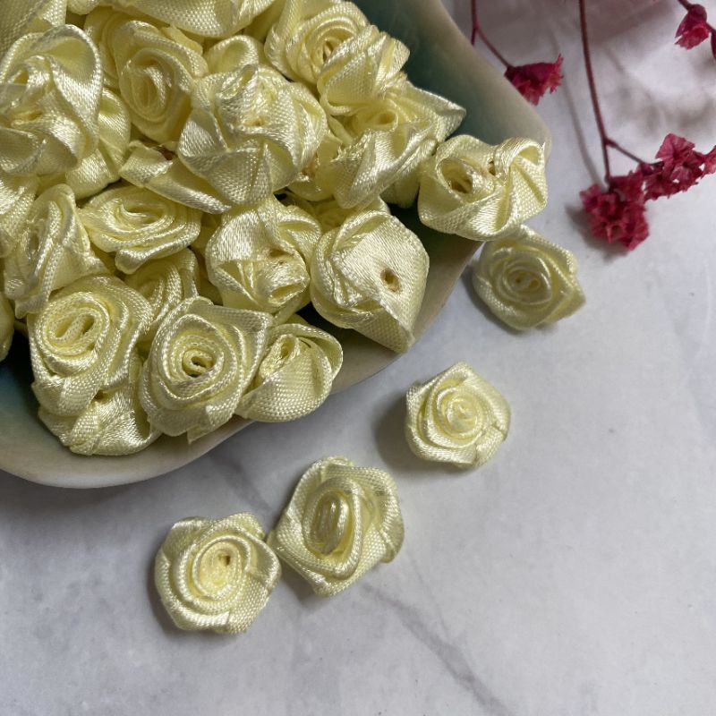 Hoa ruy băng trang trí , phụ liệu handmade,  size 1cm đến 1.5cm