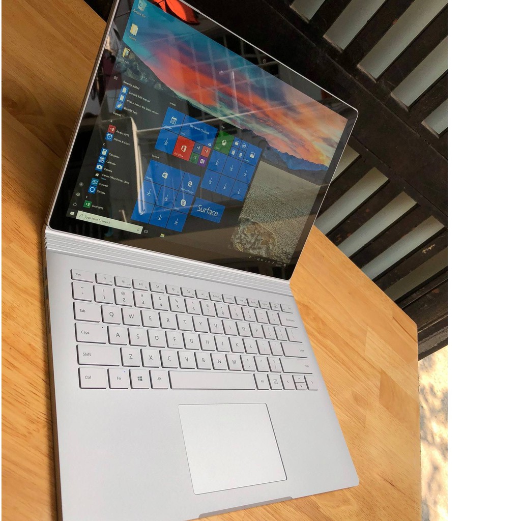 Surface Book 2, i5 7300u, 8G, 256G, 3K, Touch, sạc 10 lần