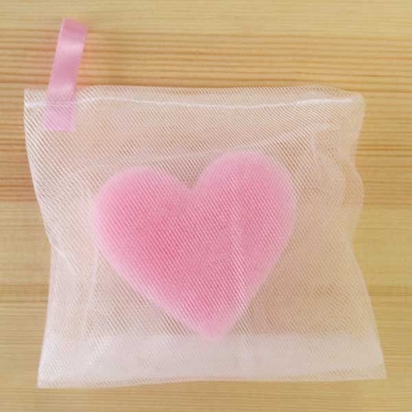 Mút lưới tạo bọt hình trái tim KOKUBO đánh bọt tuyết sữa tắm, sữa rửa mặt - 4956810890354