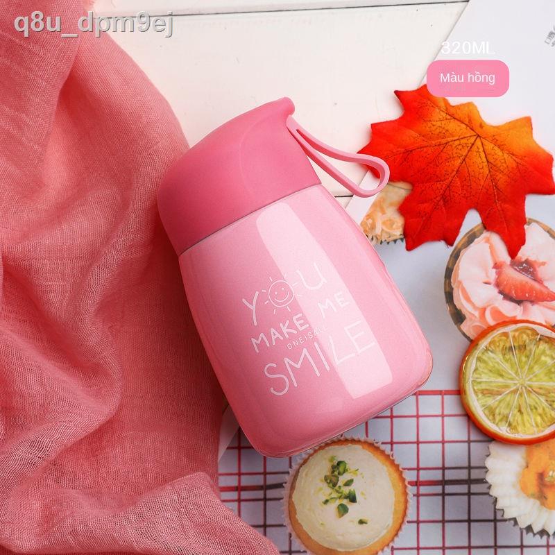Bình chân không mini nữ sinh viên cầm tay trẻ em cô gái nhỏ dễ thương cốc nước lưới màu đỏ đơn giản trong siêu