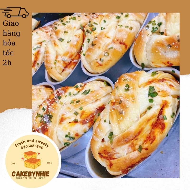 Bánh mì hoa cúc chuẩn Pháp, bánh mì nho dừa, hoa cúc gà cay thơm ngon mới mỗi ngày 2 size to nhỏ