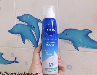 Sữa rửa mặt dạng bọt Nivea